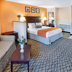 Deluxe King Suite